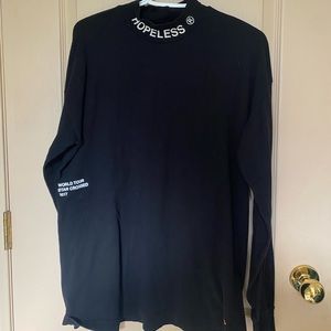 Halsey band tee turtleneck